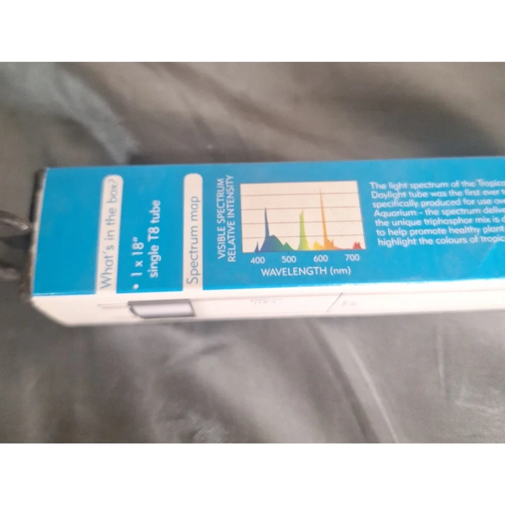 Interpet Tropical & Marine Daylight 18' 15 W Florescent Tube Enhances Fish Color